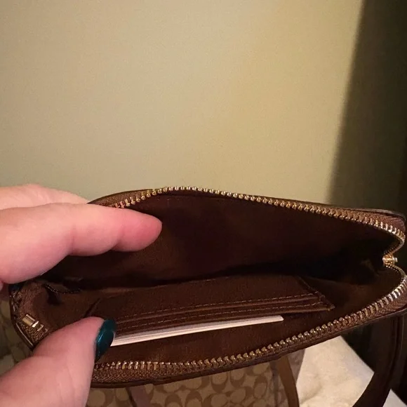 Coach Tan Signature Tote Bag Set - Picture 9 of 11